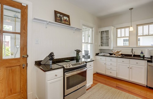 Aiken House | Aiken- Downtown Historic Cottage- Golf, Horses, Tennis, Bruce's Field