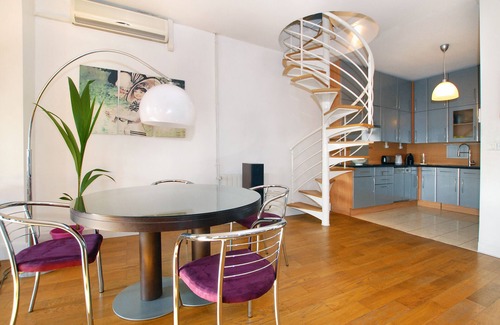 2nd Arrondissement Apartment | Ainay Sud/115 m² loft with 2 bedrooms + balcony