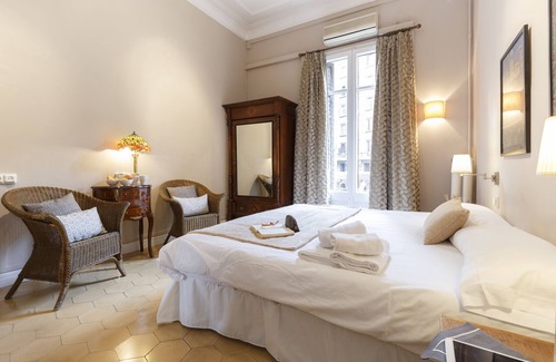 Gothic Quarter House | AinB Born-Via Laietana