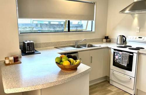 Mount Maunganui House | Aintree On The Park