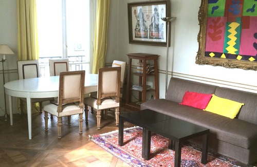 Quartier de la Place-Vendome Apartment | Air/C. Within A Former Luxury Hotel* PLACE VENDOME. Quiet 2BR and 2 BA