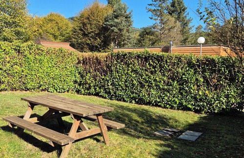 Saint-Remy-Sur-Durolle Ski Chalet | Air-conditioned chalet with enclosed garden sleeps 4