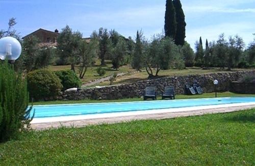 Castelnuovo Berardenga House | Air Conditioned 15th Century House with Pool on Wine Estate