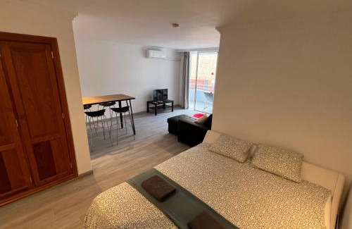 San Miguel de Abona Apartment | Air conditioning, private parking and fully equipped Kitchen in hotel room in Golf del Sur, Tenerife