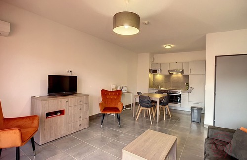 Lamalou-les-Bains Apartment | Air-conditioned F2 apartment with parking, Wi-Fi, pets allowed, near center and Spa