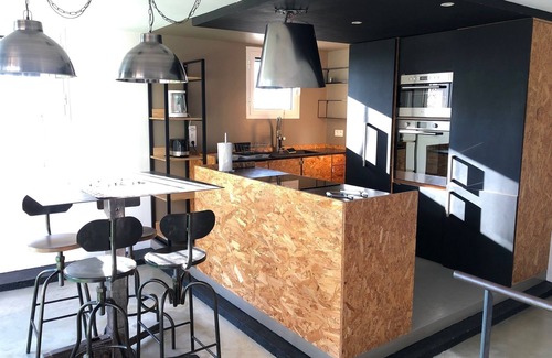 Mucchitone Apartment | Air-conditioned 75m2 duplex with spa and panoramic views!