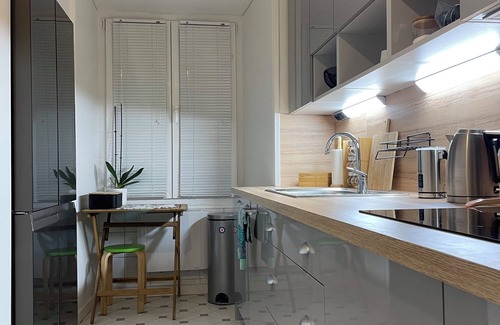 La Madeleine Apartment | Air-conditioned apartment 1 min from the beach