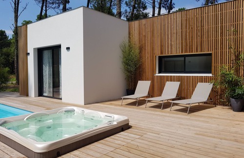 Moliets-et-Maa Villa | Air-conditioned villa, 4 bedrooms, 4 bathrooms, heated pool, jacuzzi, sauna