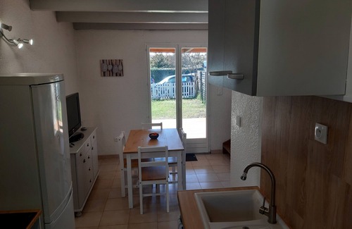 Poggio-Mezzana Villa | Air-conditioned seaside mini villa with mountain view