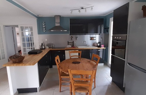 Armissan House | AIR CONDITIONED HOUSE IN ARMISSAN Narbonne with private pool.