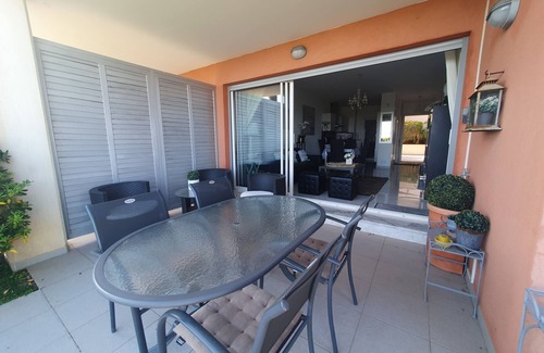 Sainte-Maxime Apartment | Air-conditioned luxury residence with swimming pool direct access to the sea