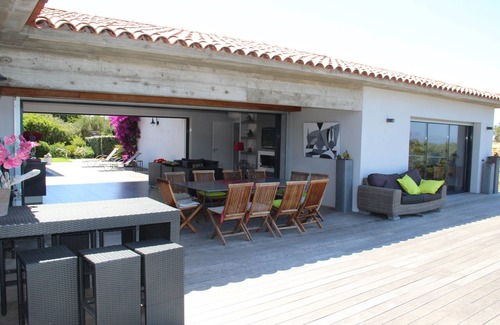 Coti-Chiavari Villa | AIR CONDITIONED & QUIET VILLA - OVERLOOKING BAY AJACCIO
