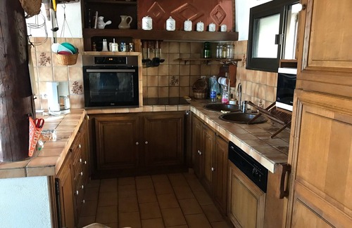 La Couronne Villa | Air-conditioned seaside villa, sleeps 9, private pool, pétanque pitch