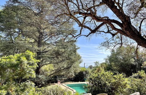 Ceyreste House | Air-conditioned studio with swimming pool