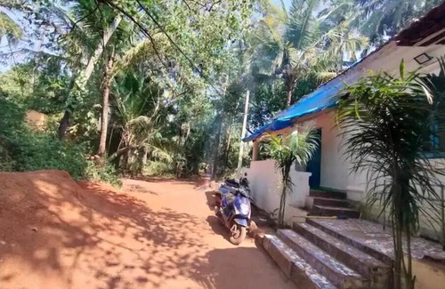 Anjuna House | [Air-conditioned] Studio Home near Anjuna Beach