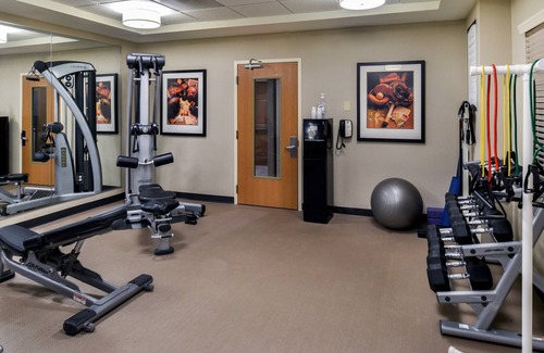 Downtown Indianapolis Condo | Air-Conditioned Suite | 15 mins from Indianapolis International Airport | Pool + 24h Gym