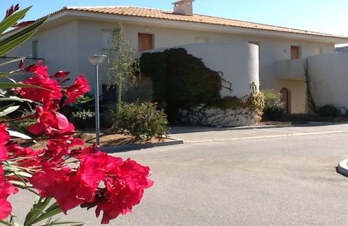 Marine de Saint Ambroggio Apartment | AIR-CONDITIONED T2 APARTMENT IN A LUXURY RESIDENCE WITH SEA VIEW