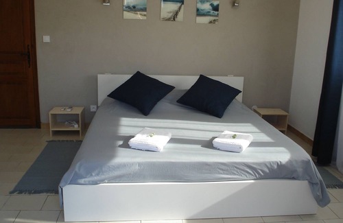 Bompas Villa | Air-conditioned villa 135m2 10 minutes from the beaches in a quiet area with garden