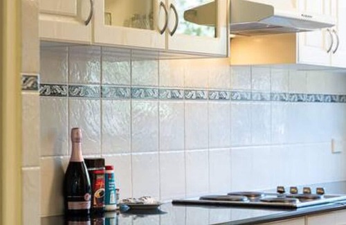 Cremorne House | Aircabin | Neutral Bay | Cheerful | 2 Beds House