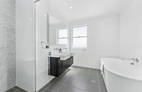 Norwest House | Aircabin - Norwest - Luxury Lovely - 4 Beds House