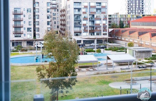 Rosebery Apartment | Aircabin - Rosebery - Lovely - 2 Beds Apt Parking