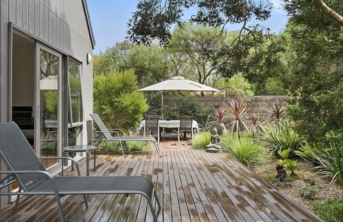 Aireys Inlet House | Airey's Oasis - Central to The Beach & Shops.