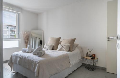 Vitrolles Apartment | Airnova - Climatisé - Wi-Fi - Parking gratuit