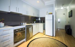 Redcliffe Apartment | Airport Apartments by Vetroblu