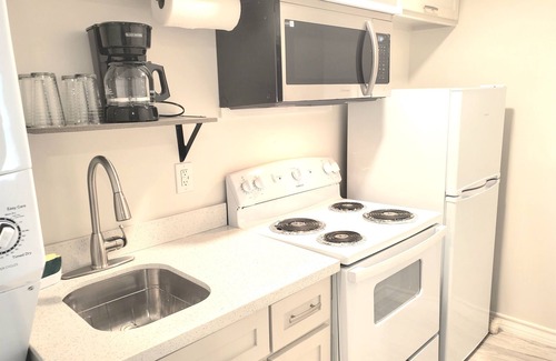 Brownsville Apartment | Airport Bunker #2 - Wonderfully Cozy 1BD/1BA