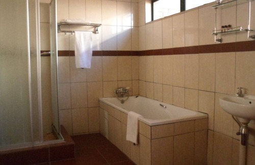 Maun Hotel | Airport Hotel Maun