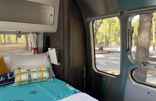 Vinita House | Airstream Suite for Lakeside Cabin @ Check-In Bay