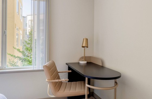 Dublin Apartment | Airy Dublin 2BR w/Pool & A/C, nr Shopping & Groceries, by Blueground