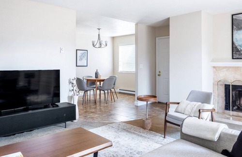 Warm Springs District Apartment | Airy Fremont 2BR w/ W/D, Parking, close to Tesla & Shops, by Blueground
