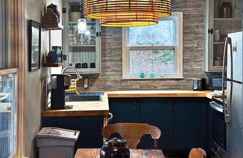 Sylva House | Airy mountain top retreat with world class views.