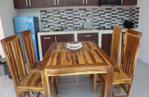 Denpasar Timur House | Ais Home is a house with private swimming pool