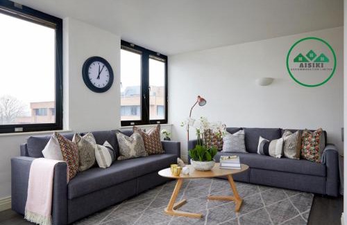 Watford Apartment | Aisiki Living at Upton Road, Multiple 1, 2, or 3-Bedroom Apartments, King or Twin Beds with Free Wi-Fi and Parking Space