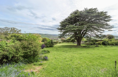 Briggswath House | AISLABY HALL, pet friendly, character holiday cottage in Aislaby