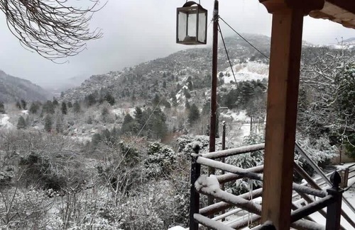 Tsivlos Apartment | Aithra Luxury Suites, Junior Lakeview Suite