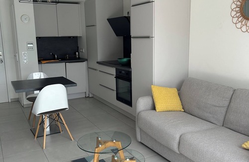 Aix-les-Bains House | Aix-les-Bains T2 new residence contemporary decoration