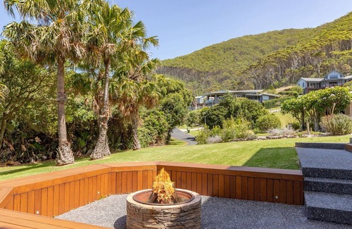 Blueys Beach House | Aiyana. coastal indulgence at Blueys Beach!