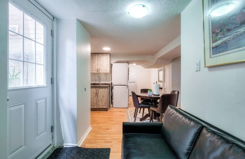 Ajax House | Ajax Suites