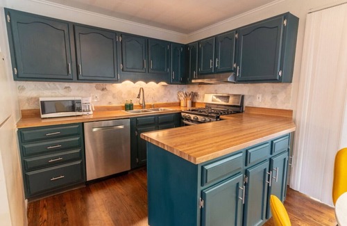 Maryland Heights Apartment | AK`s STL Pearl Grey House - Game Room