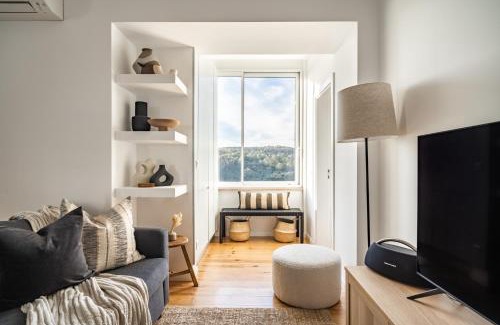 Santo Condestavel Apartment | Akicity Ourique White