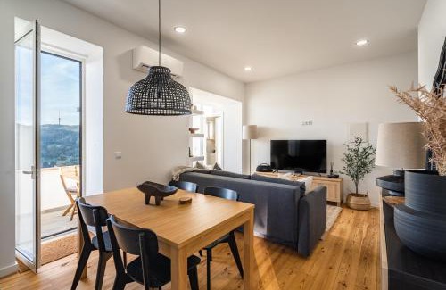Santo Condestavel Apartment | Akicity Ourique White