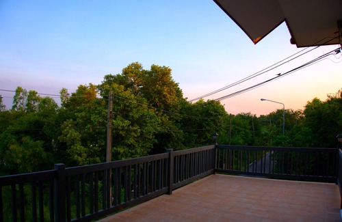 Lumphli Villa | AkiraSunRice Peacefull Villa Calm Ricefield Garden
