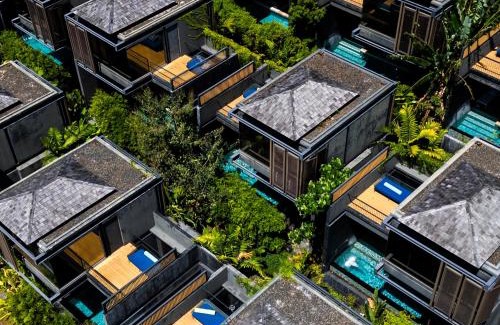 Choeng Thale Hotel | AKRA Collection Layan - Hideaway Villas