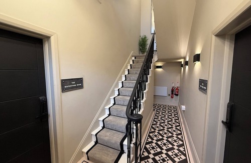 Halifax House | Akroyd House - The Dean Clough Room, A brand new stunning guest house, town centre location with par