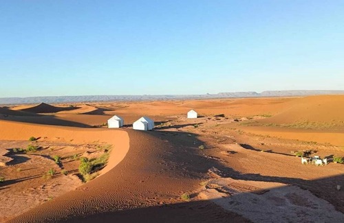 M'Hamid El Ghizlane Cabin | Akwabir Eco Camp