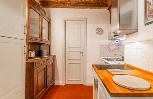 Trastevere Apartment | Al Cortile del Moro Suite