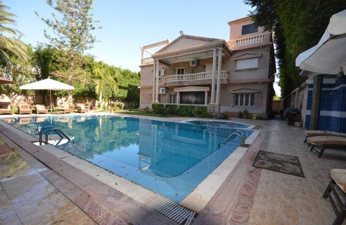 Mobarak City Villa | Al Frdous luxury holiday home
